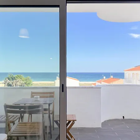 Apartamento Modern Retreat By The Sea #1951