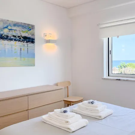 Modern Retreat By The Sea #1951 לאגוּ‏ש