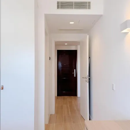 Apartamento Modern Retreat By The Sea #1951 *