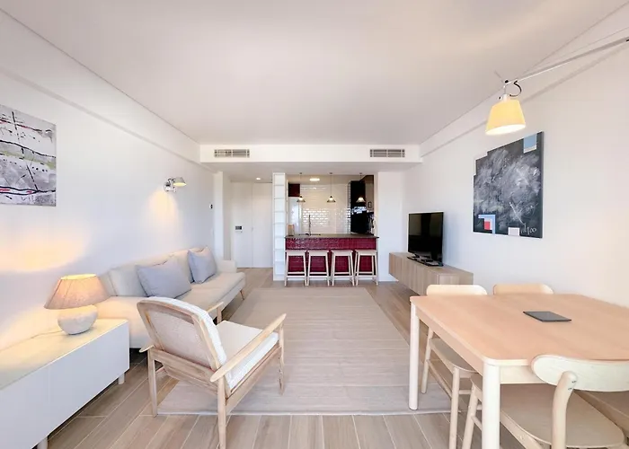 Modern Retreat By The Sea #1951 *