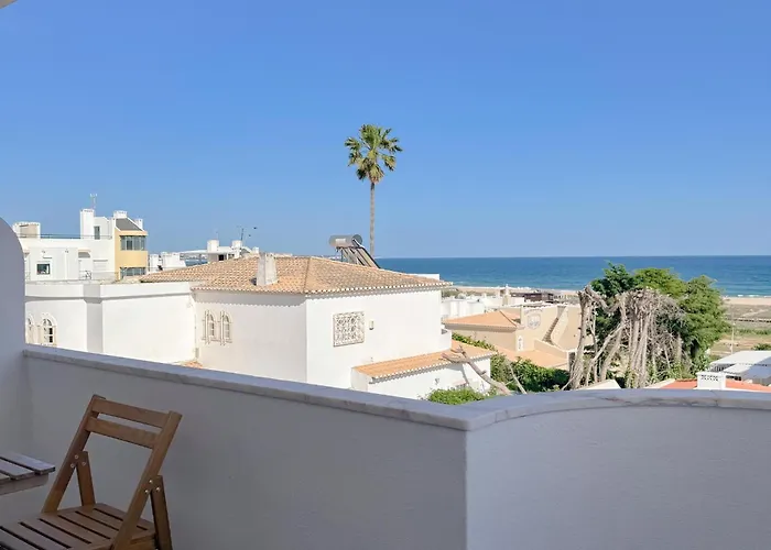Modern Retreat By The Sea #1951 Apartament *